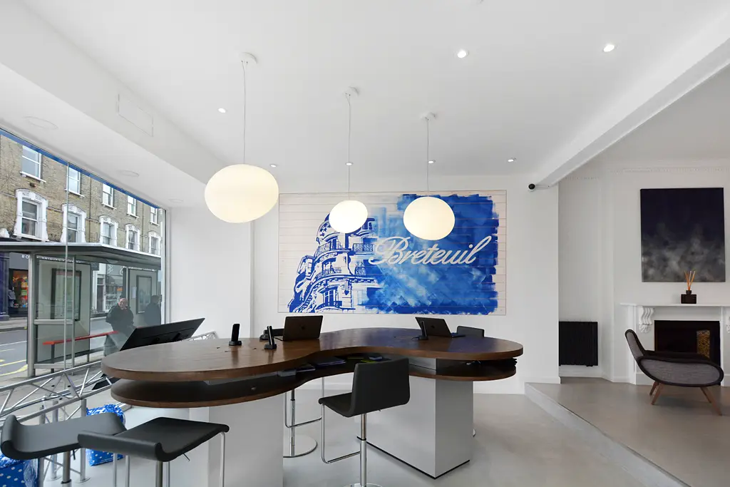 White microcement floor in the Breteuil office, Fulham Road